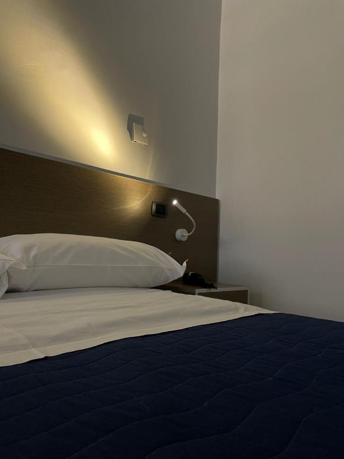 ג'וליאנו אין קאמפאניה Hotel Cristian מראה חיצוני תמונה